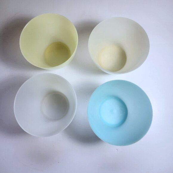 Tupperware Refrigerator Bowls with Lids Storage Container 148 Green Yellow White - Picture 2 of 8